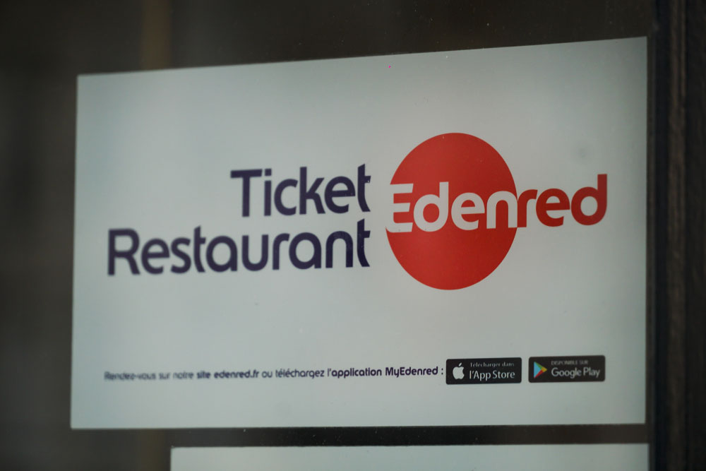 ticket-restaurant-restuarant-devanture
